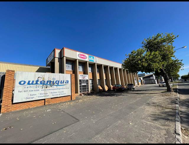 575M² WAREHOUSE TO LET IN PAROW INDUSTRIAL
