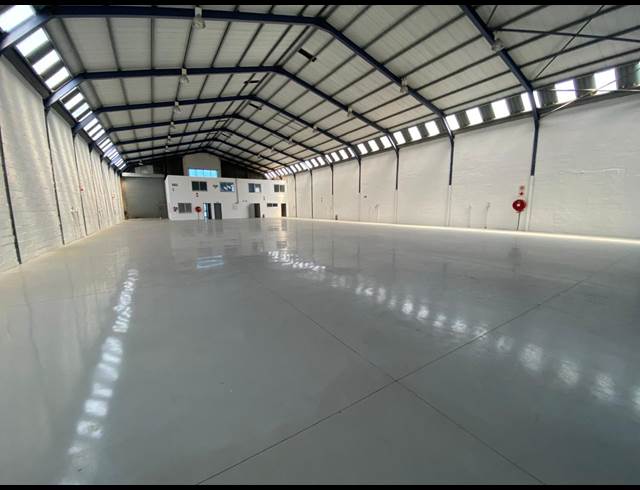 1,250M² WAREHOUSE TO LET IN KILLARNEY GARDENS