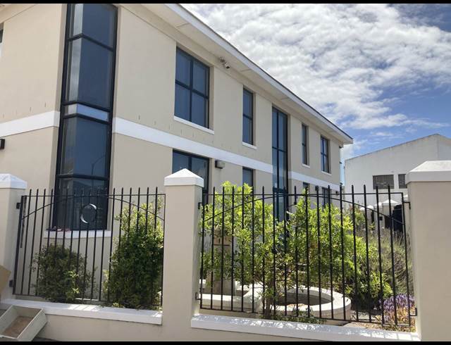 1,178M² WAREHOUSE RENTED IN DIEP RIVER