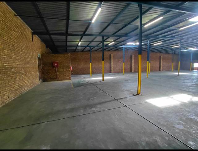 960M² WAREHOUSE TO LET IN POMONA