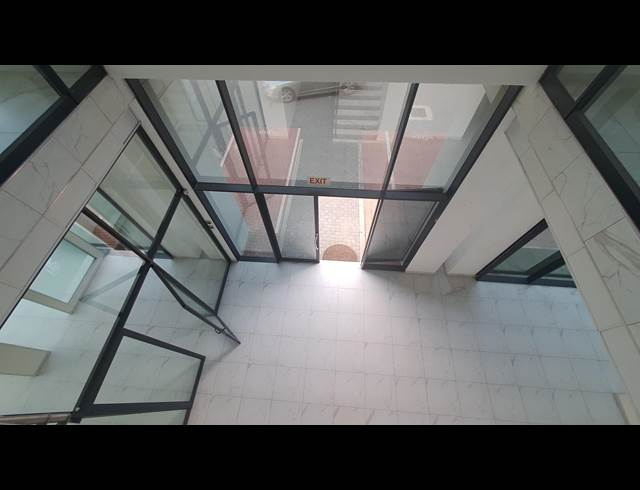 1,300M² WAREHOUSE TO LET IN ORMONDE