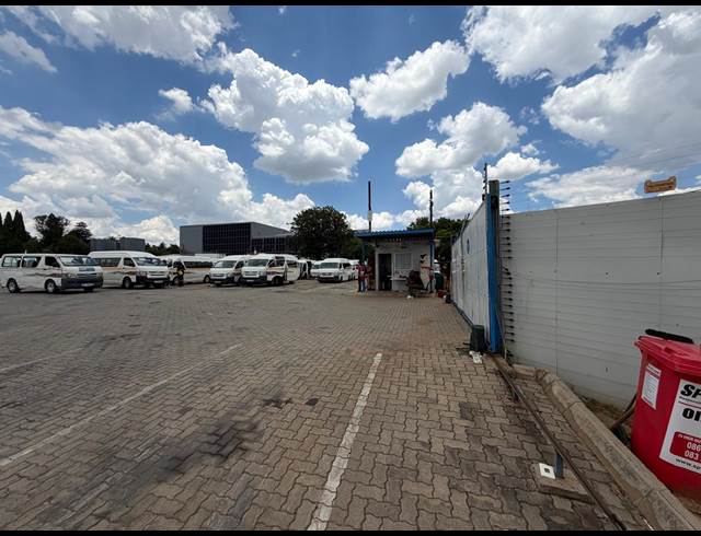 15,719M² INDUSTRIAL YARD TO LET IN RANDJESPARK
