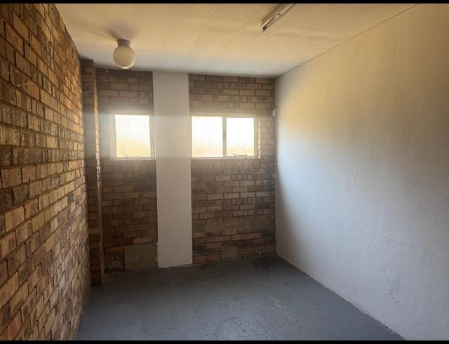 170M² BUILDING TO LET IN NEW ERA
