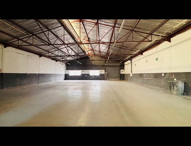 444M² WAREHOUSE TO LET IN ROBERTVILLE