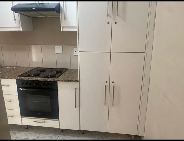 1 BEDROOM ROOM TO LET IN RESERVOIR HILLS