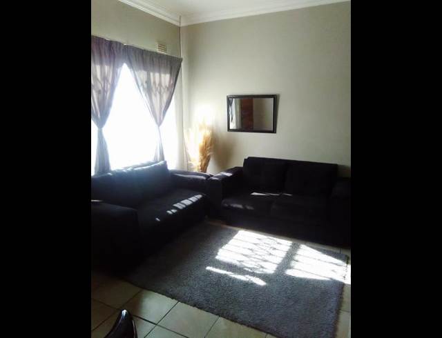 2 BEDROOM PROPERTY TO RENT IN WITPOORTJIE