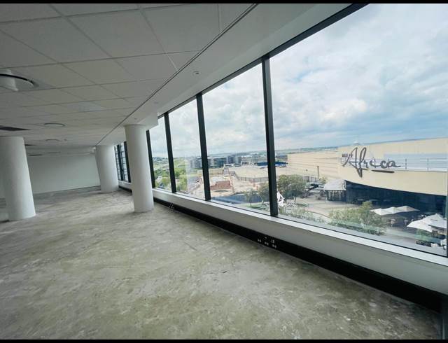 432.90M² OFFICE TO LET IN WATERFALL