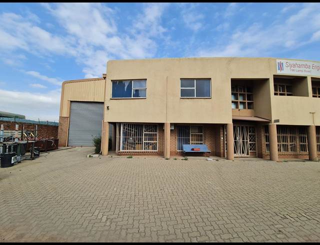 850M² WAREHOUSE TO LET IN WADEVILLE