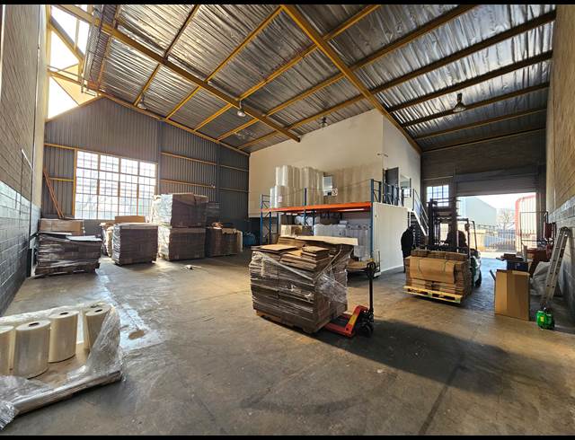 415M² MINI FACTORY TO LET IN KYA SANDS
