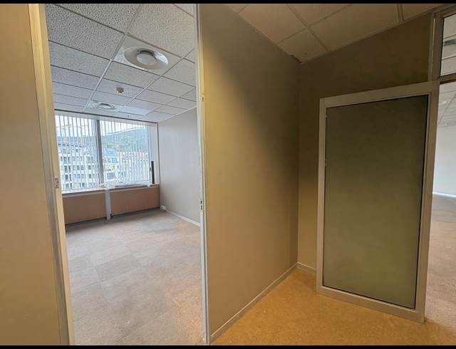 220.80M² OFFICE TO LET IN CAPE TOWN CITY CENTRE