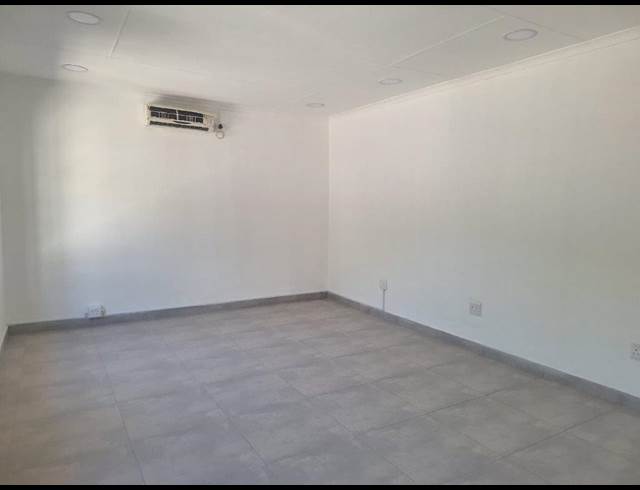 160M² OFFICE TO LET IN NELSPRUIT EXT 1