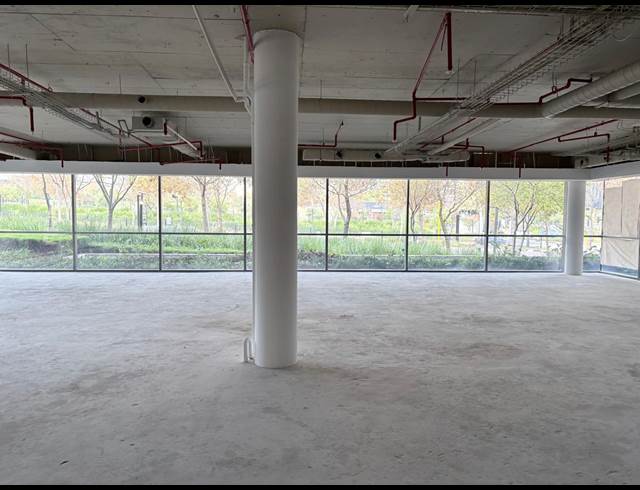 510M² OFFICE TO LET IN WATERFALL