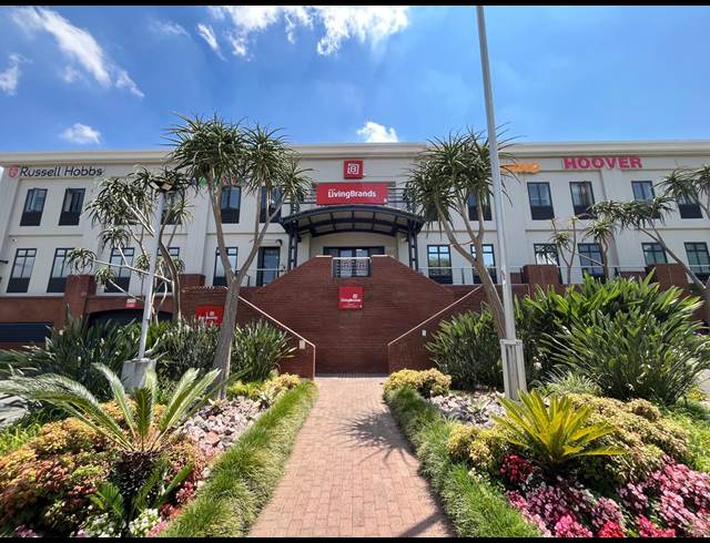 1,500M² OFFICE TO LET IN PINESLOPES