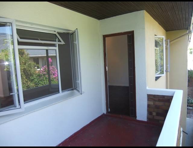 2 bed property to rent in CLAREMONT