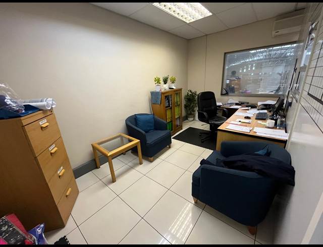 6,035M² WAREHOUSE TO LET IN ROOIHUISKRAAL