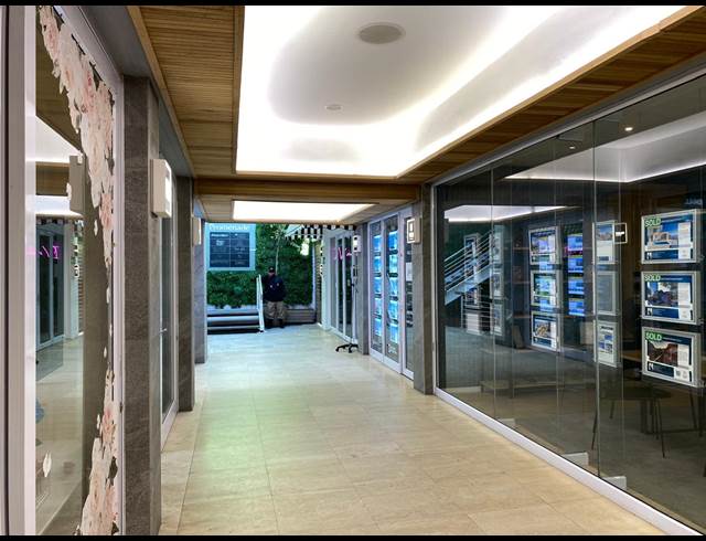 40M² RETAIL TO LET IN CAMPS BAY