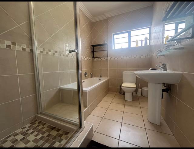 3 BEDROOM APARTMENT TO LET IN SHEFFIELD BEACH