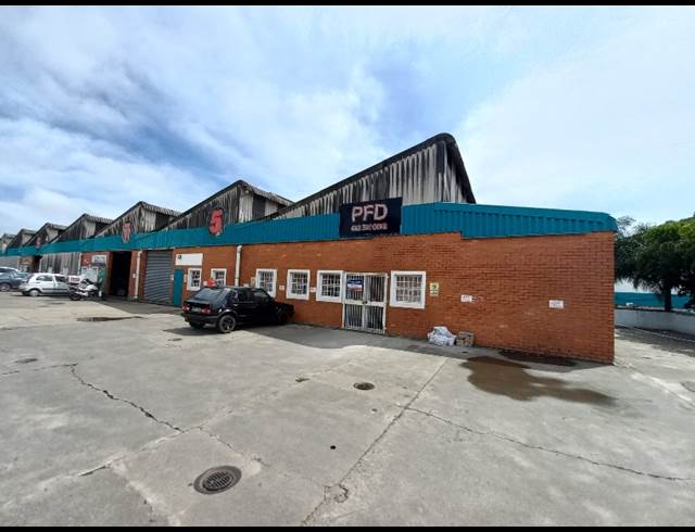 321M² BUSINESS RENTED IN CHISELHURST