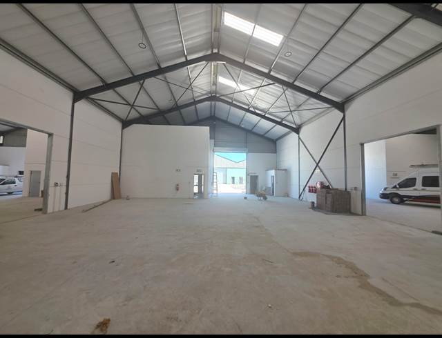 353M² WAREHOUSE TO LET IN FIRGROVE