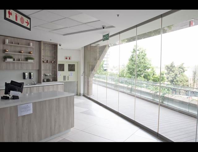 539M² OFFICE TO LET IN SANDTON CENTRAL