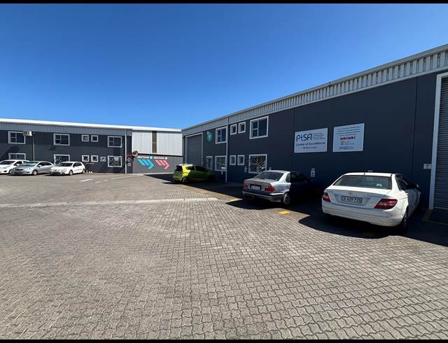 888M² WAREHOUSE TO LET IN BEACONVALE