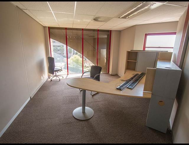 1,509M² OFFICE TO LET IN PARKTOWN