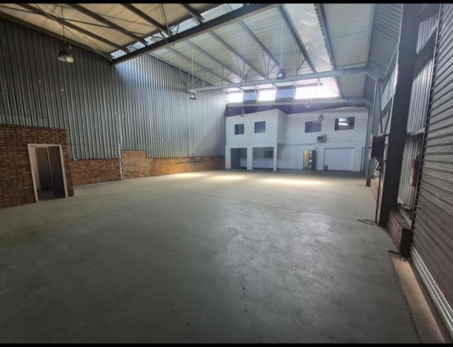 470M² FACTORY TO LET IN BENROSE