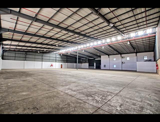 1,607M² WAREHOUSE TO LET IN HOOGLAND