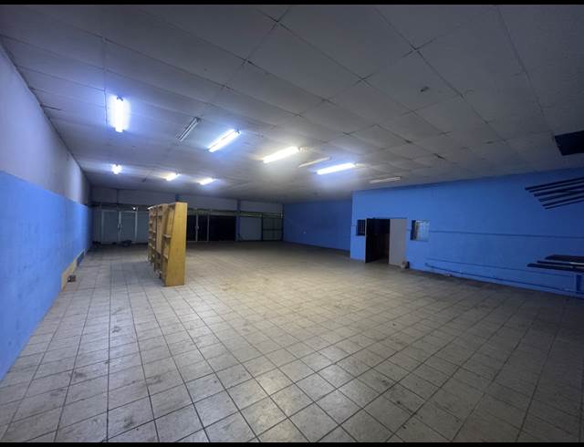 300M² WAREHOUSE TO LET IN WYNBERG