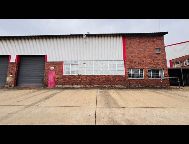 406M² WAREHOUSE TO LET IN ROBERTVILLE