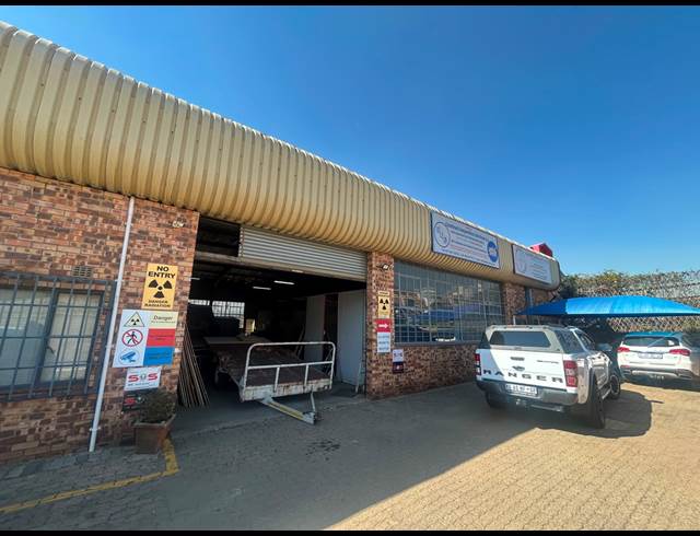 395M² WAREHOUSE TO LET IN SEBENZA