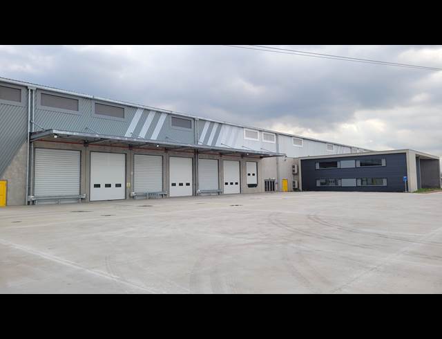 4,375M² WAREHOUSE TO LET IN BLACKHEATH INDUSTRIAL