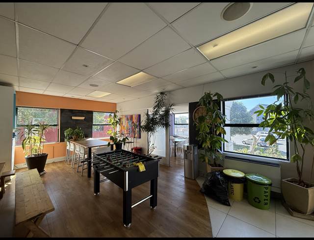 410M² OFFICE TO LET IN TOKAI