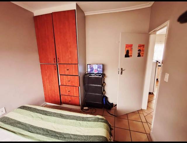 3 BEDROOM PROPERTY TO RENT IN BULT WEST