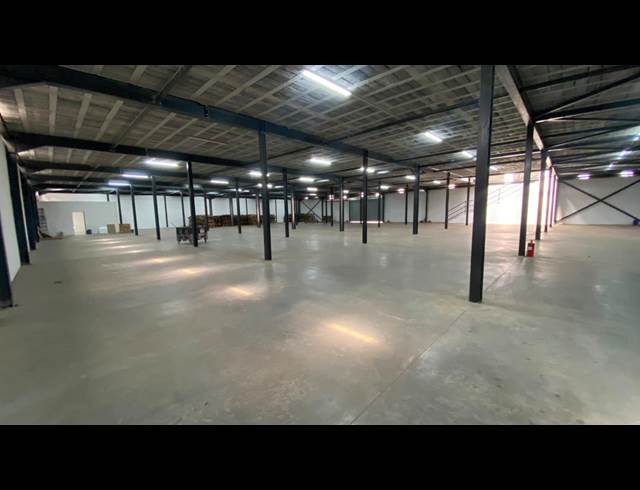 1,200M² WAREHOUSE TO LET IN SUNDERLAND RIDGE