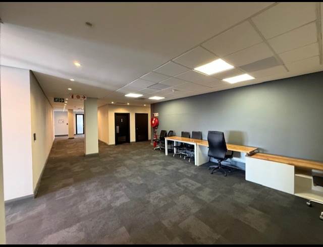 502M² OFFICE TO LET IN CLAREMONT