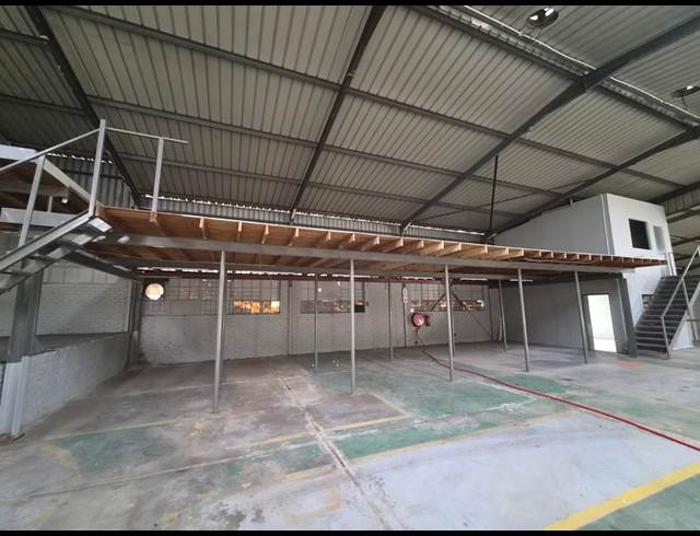1,200M² WAREHOUSE TO LET IN WADEVILLE