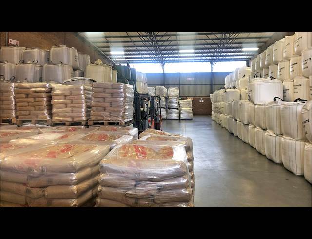 973M² WAREHOUSE TO LET IN POMONA