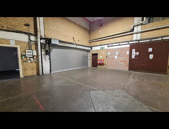 2,322M² WAREHOUSE TO LET IN DIEP RIVER