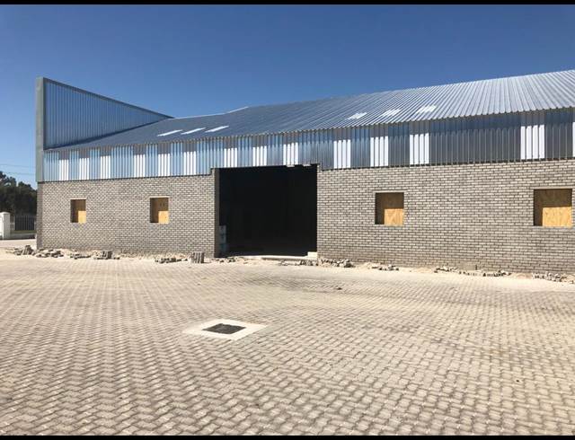 1,696M² BUILDING TO LET IN BLACKHEATH INDUSTRIAL
