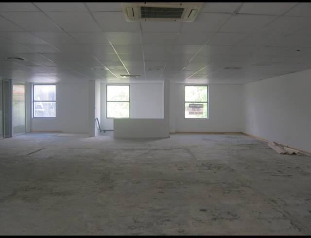 345M² OFFICE TO LET IN SOMERSET WEST CENTRAL
