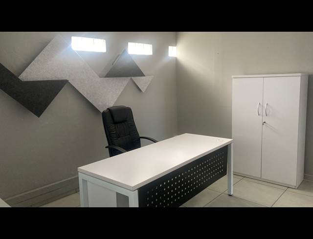 219M² OFFICE TO LET IN BENMORE GARDENS