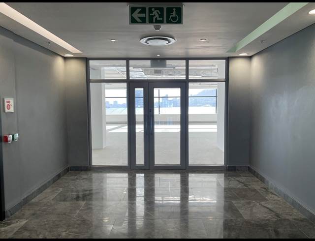 314M² OFFICE TO LET IN SEA POINT