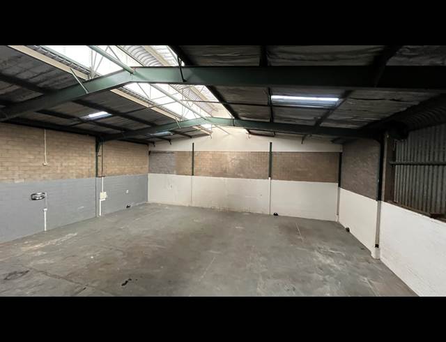 428M² WAREHOUSE TO LET IN MEADOWDALE