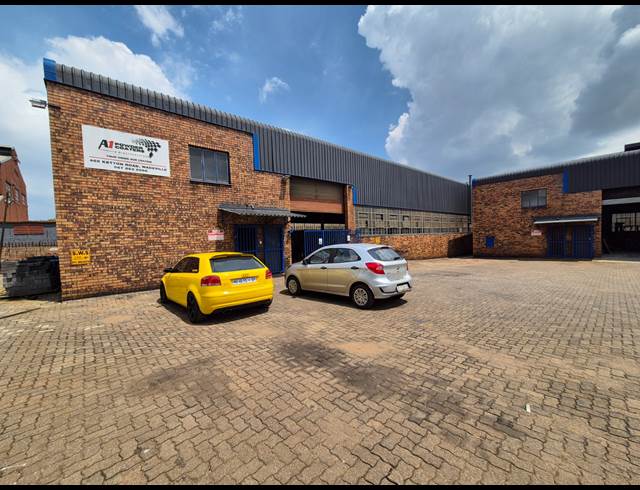 800M² WAREHOUSE RENTED IN WADEVILLE