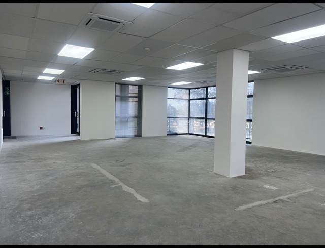 146M² OFFICE TO LET IN HYDE PARK