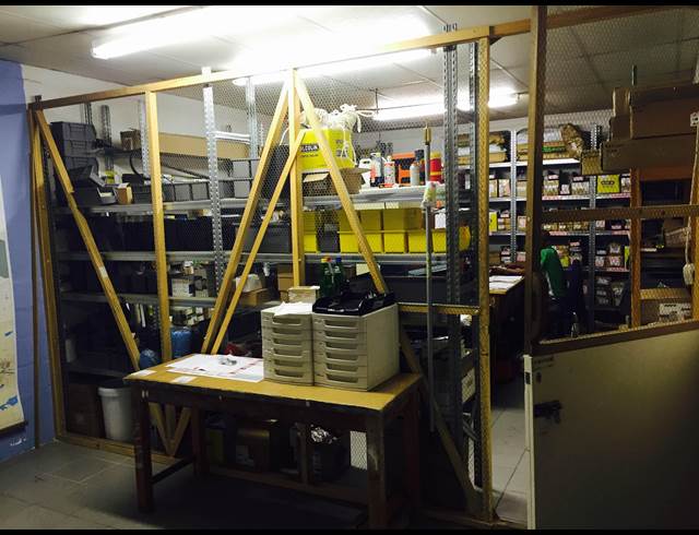 555M² WAREHOUSE TO LET IN PAARDEN EILAND