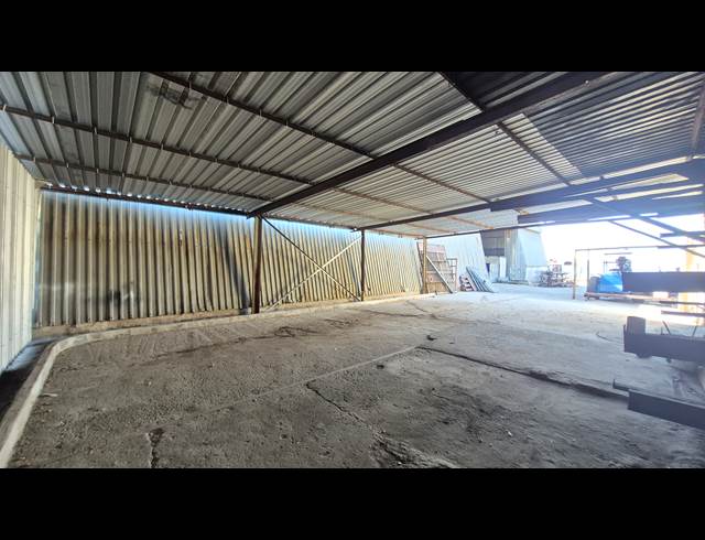 300M² FACTORY TO LET IN ANDERBOLT
