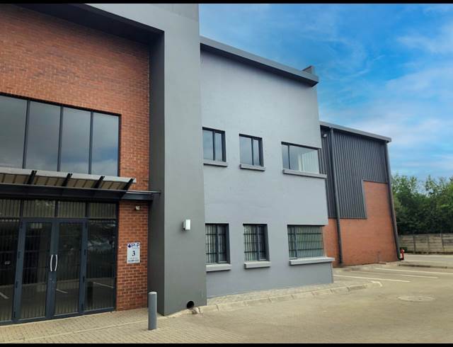 3,893M² WAREHOUSE TO LET IN POMONA