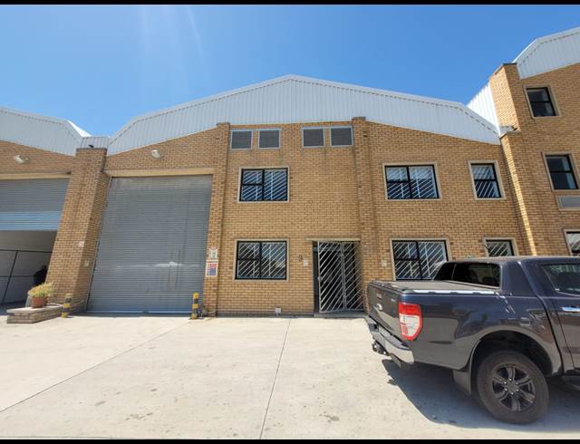 831M² WAREHOUSE RENTED IN KILLARNEY GARDENS